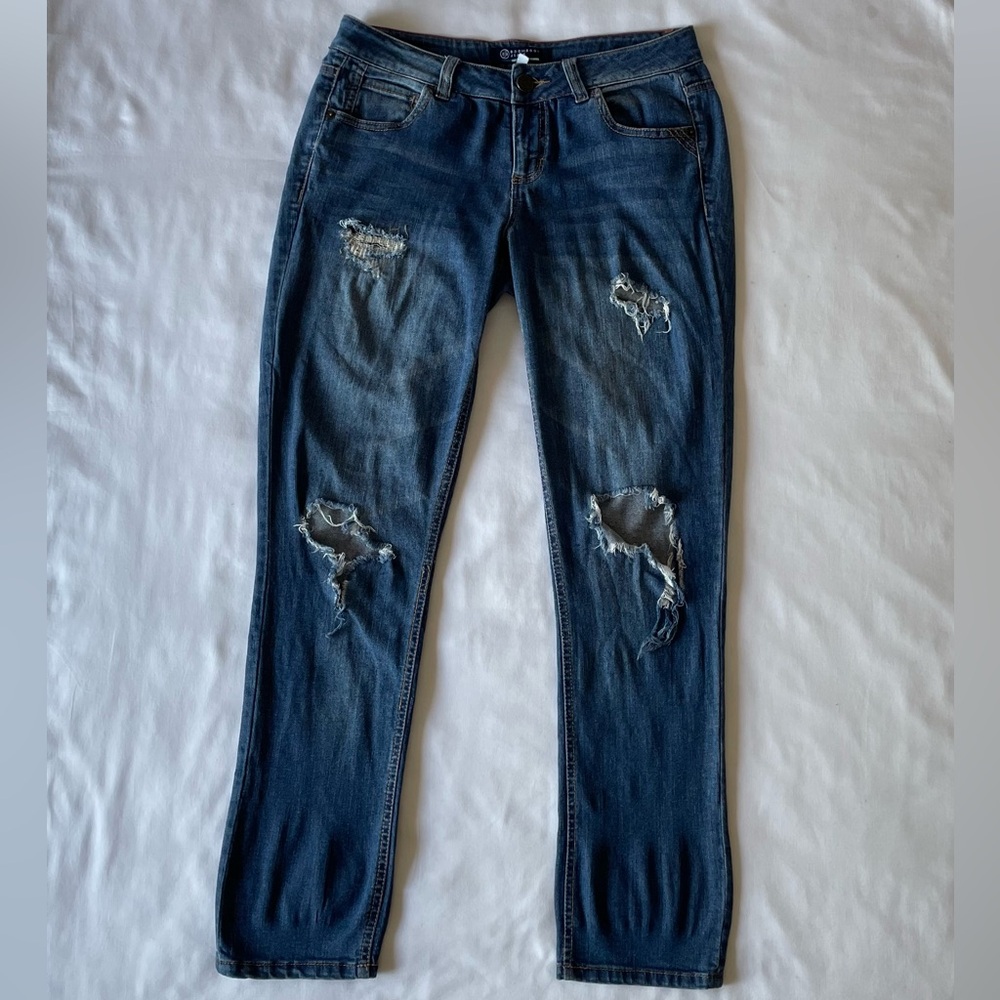 BoomBoom women’s mid rise straight leg ripped jeans medium wash blue in size 9